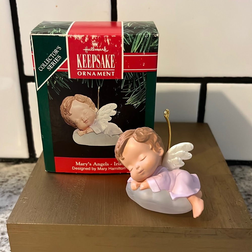 Hallmark ornament - Mary’s Angels - Iris